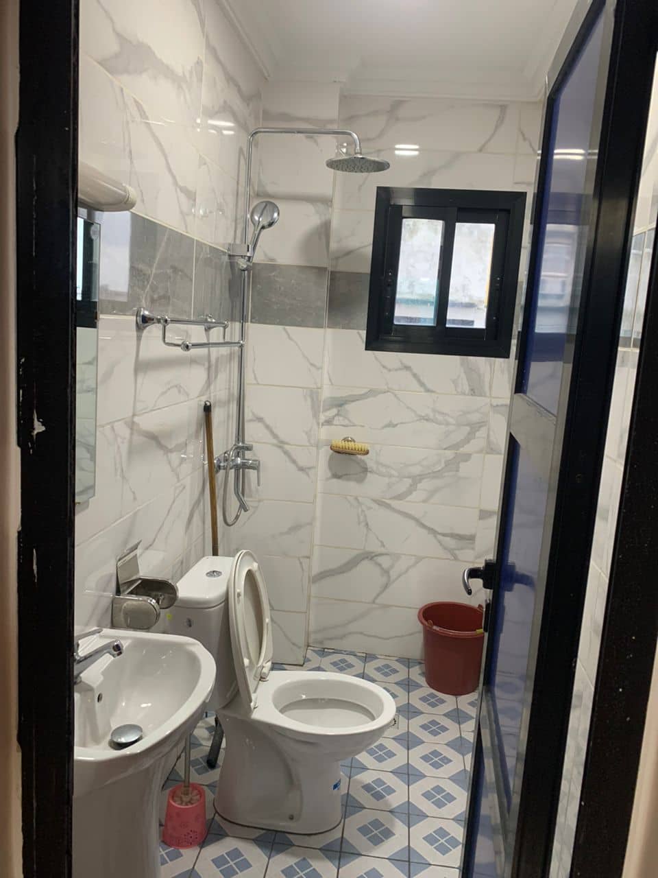 Affordable guest house in Douala — photo 6