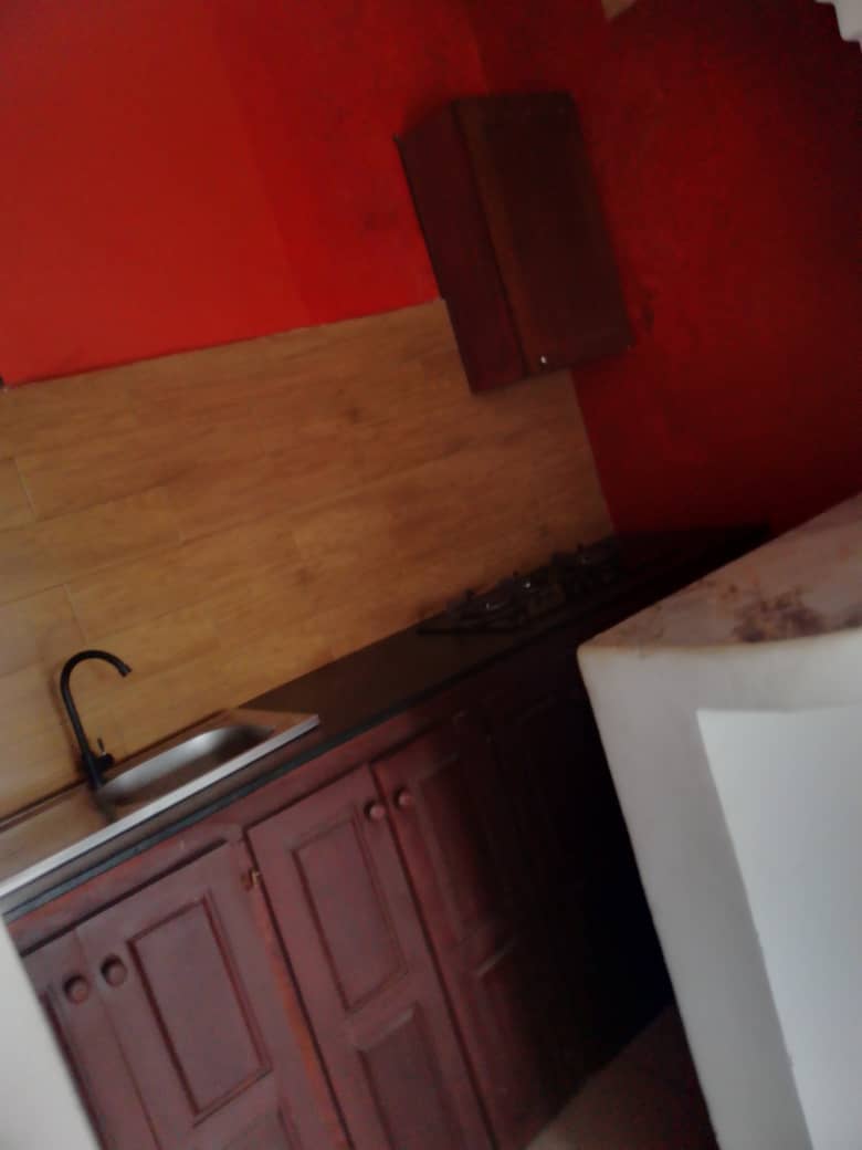 Cheap Guest House in Douala — photo 6