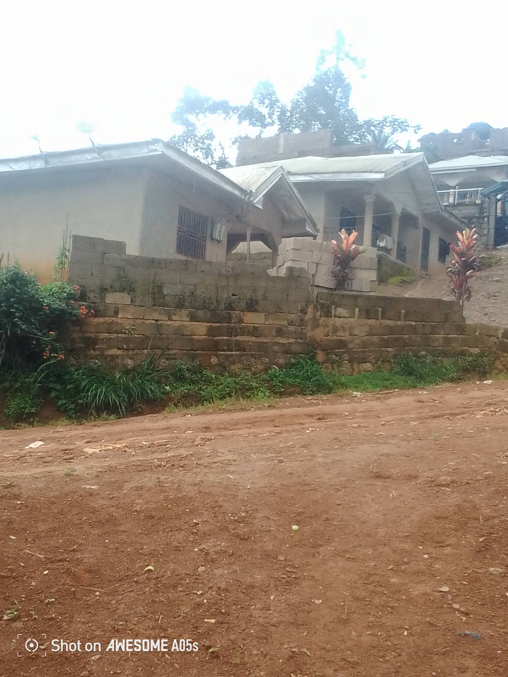 Affordable land at up station  — photo 4
