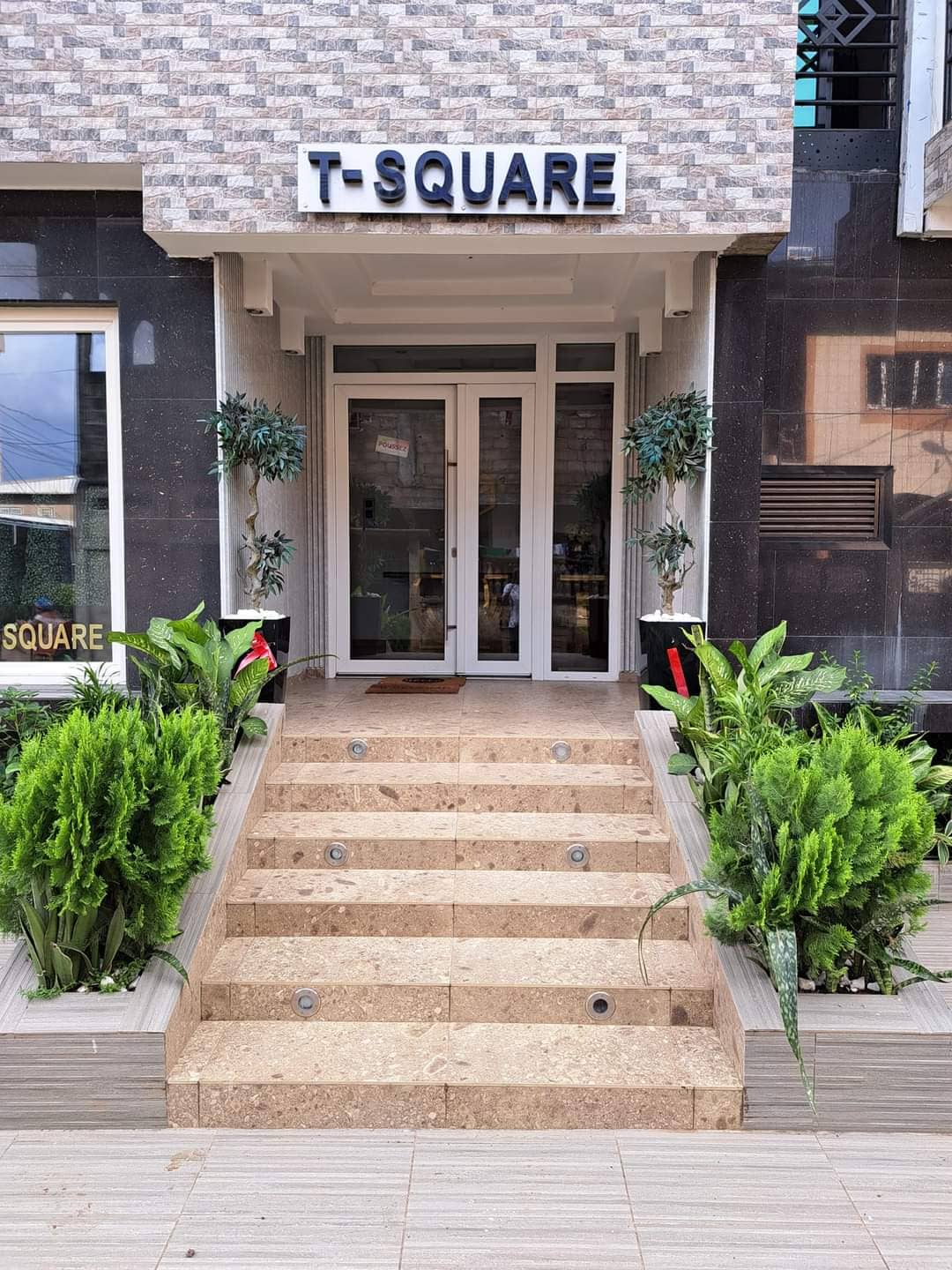 T-SQUARE GUEST HOUSE  — photo 2
