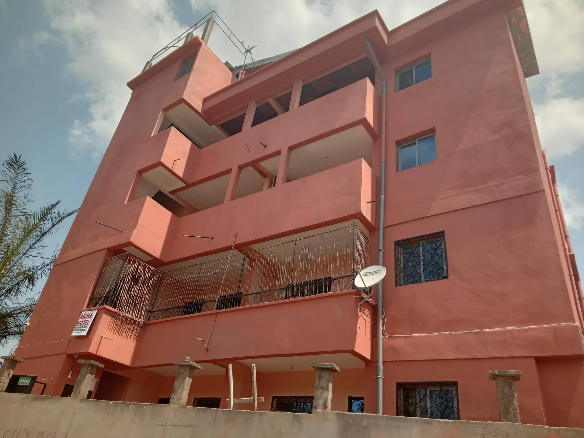 Acha motel: apartments and studios 