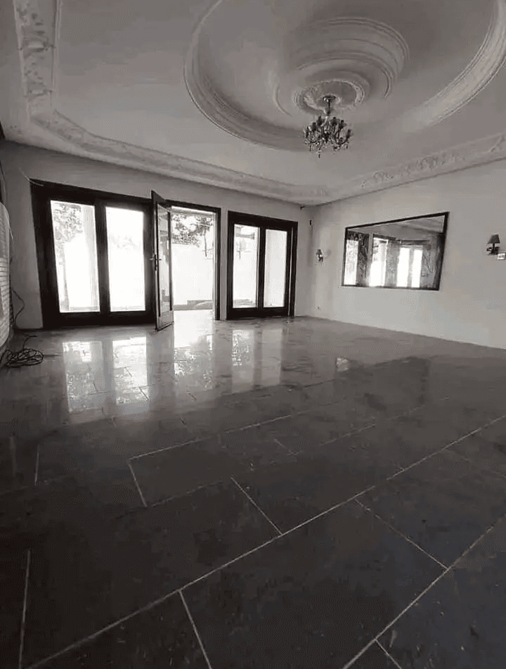 VILLA — photo 3