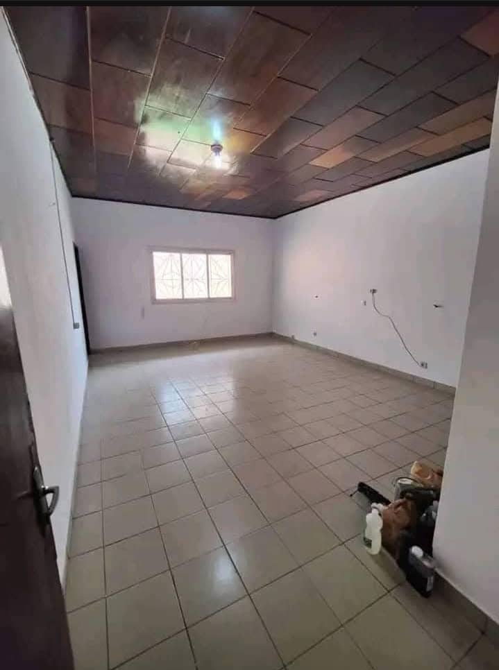 vaste villa moderne — photo 2