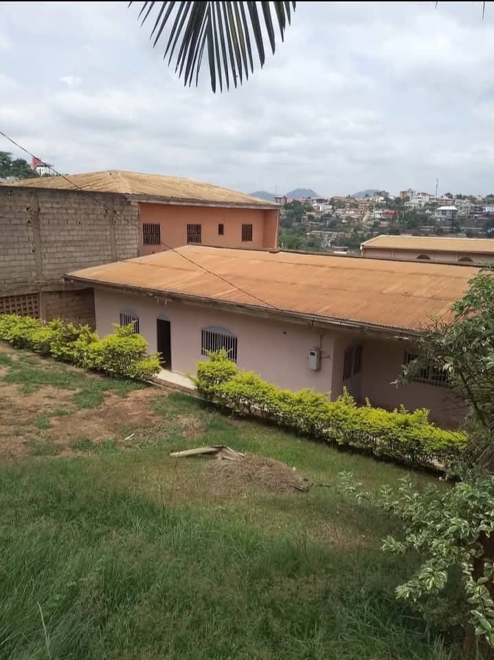 vaste villa moderne