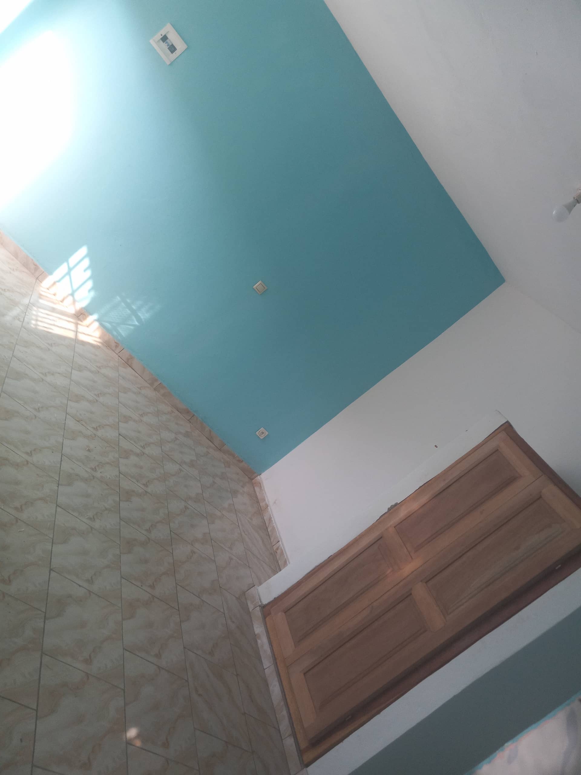 vaste chambre moderne — photo 4