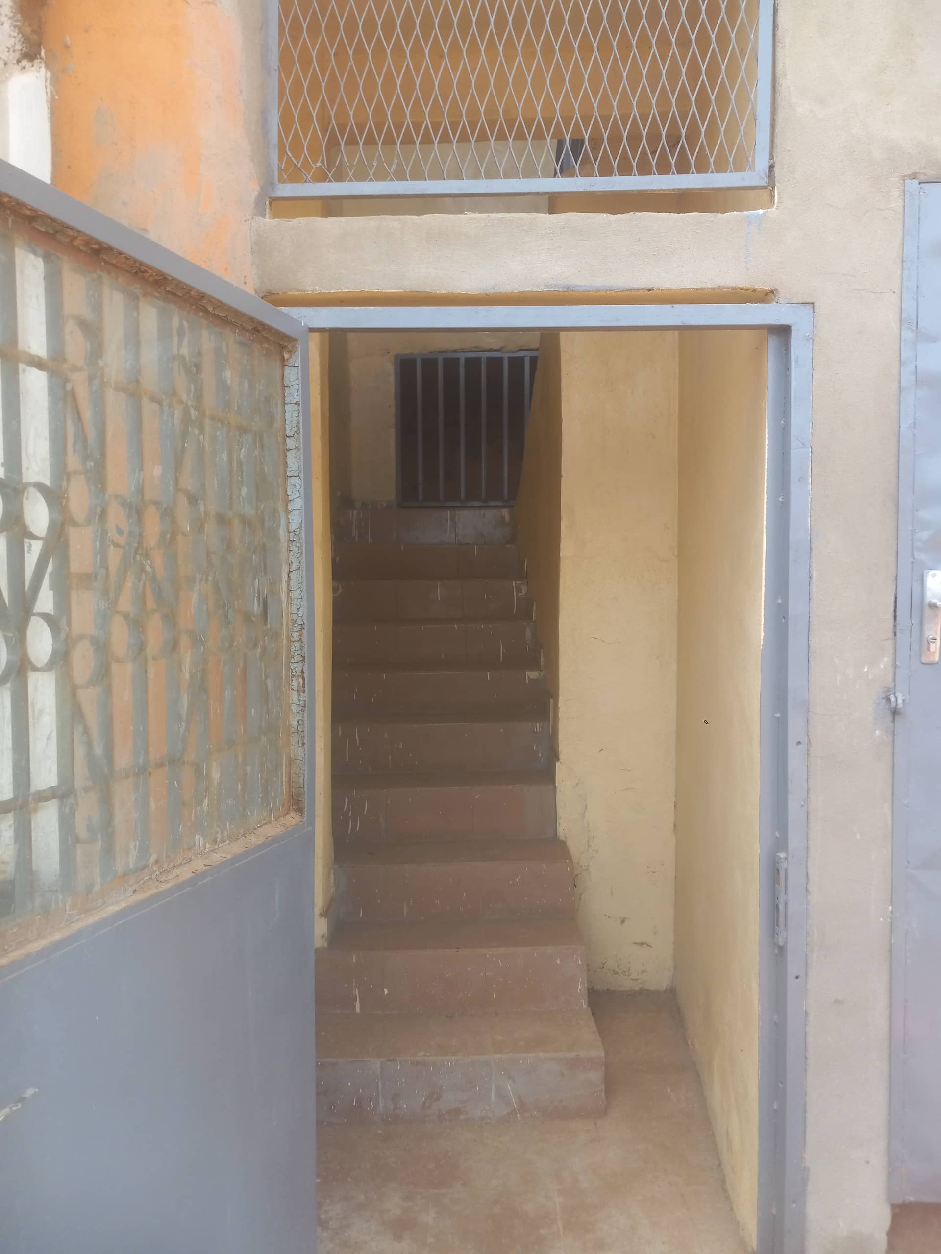 vaste espace bureau à louer — photo 3