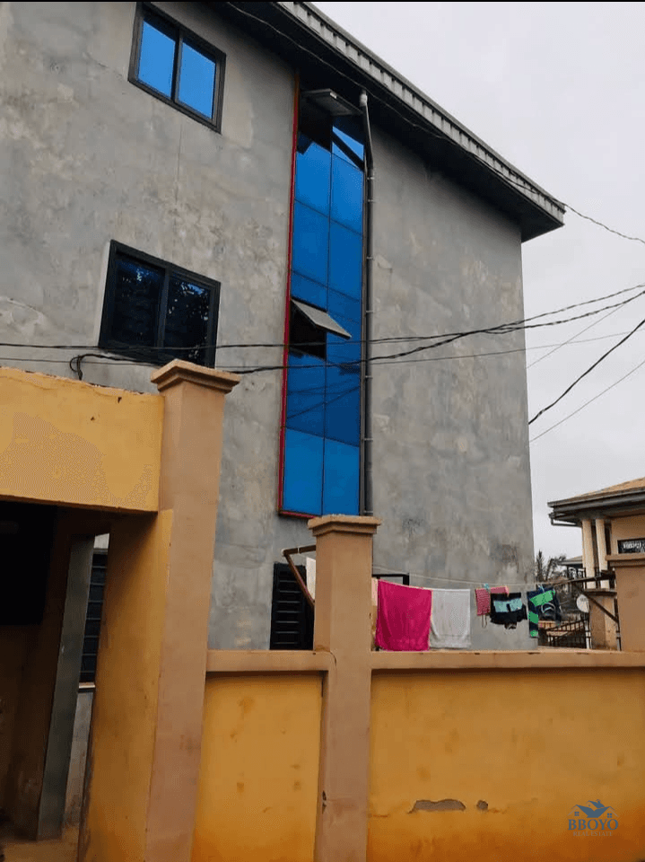 studio moderne ekoudoum