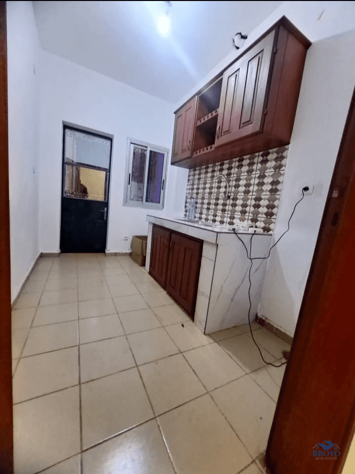 Appartement moderne tsinga village — photo 6