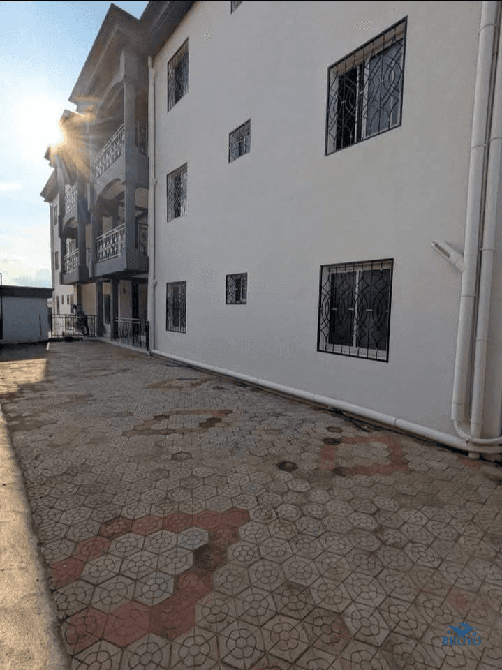 vaste appartement moderne Fougerolles — photo 2