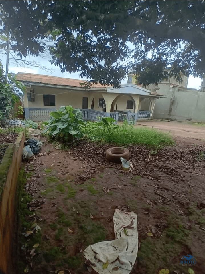 Grande Villa à Nkolmesseng — photo 5