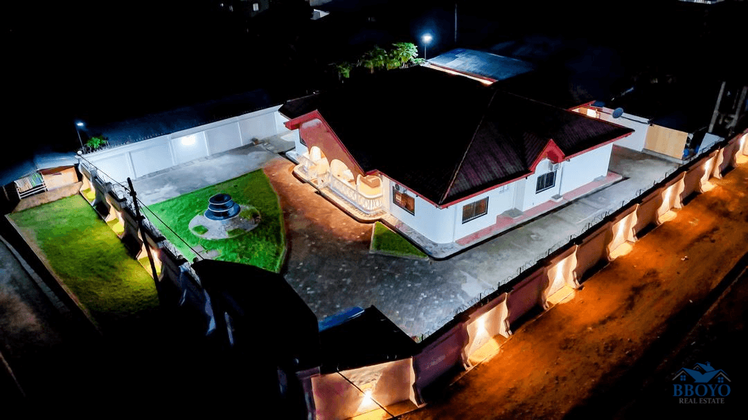 GUEST HOUSE FOR SALE