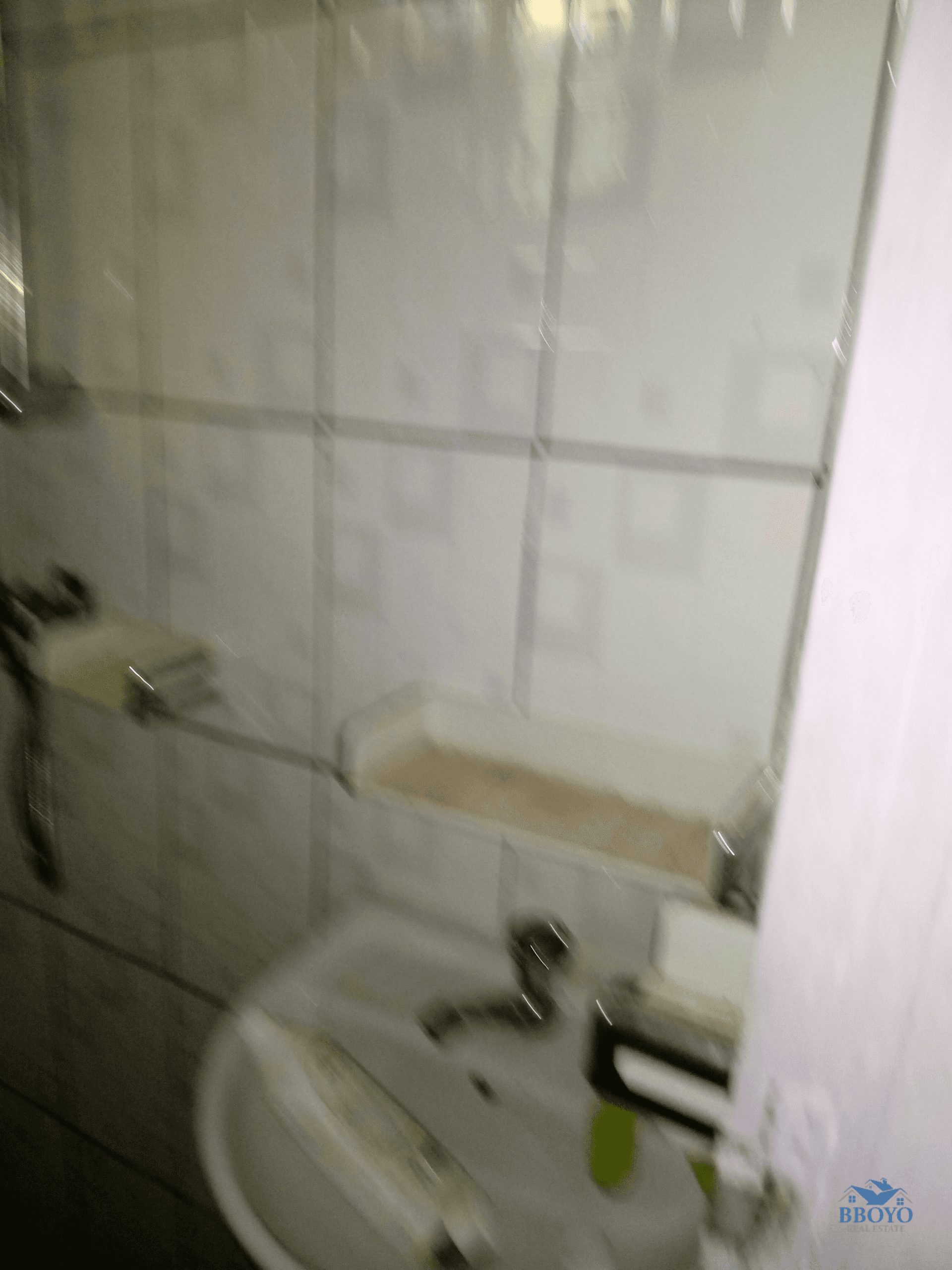 Studio moderne à louer à EYEBE  — photo 3
