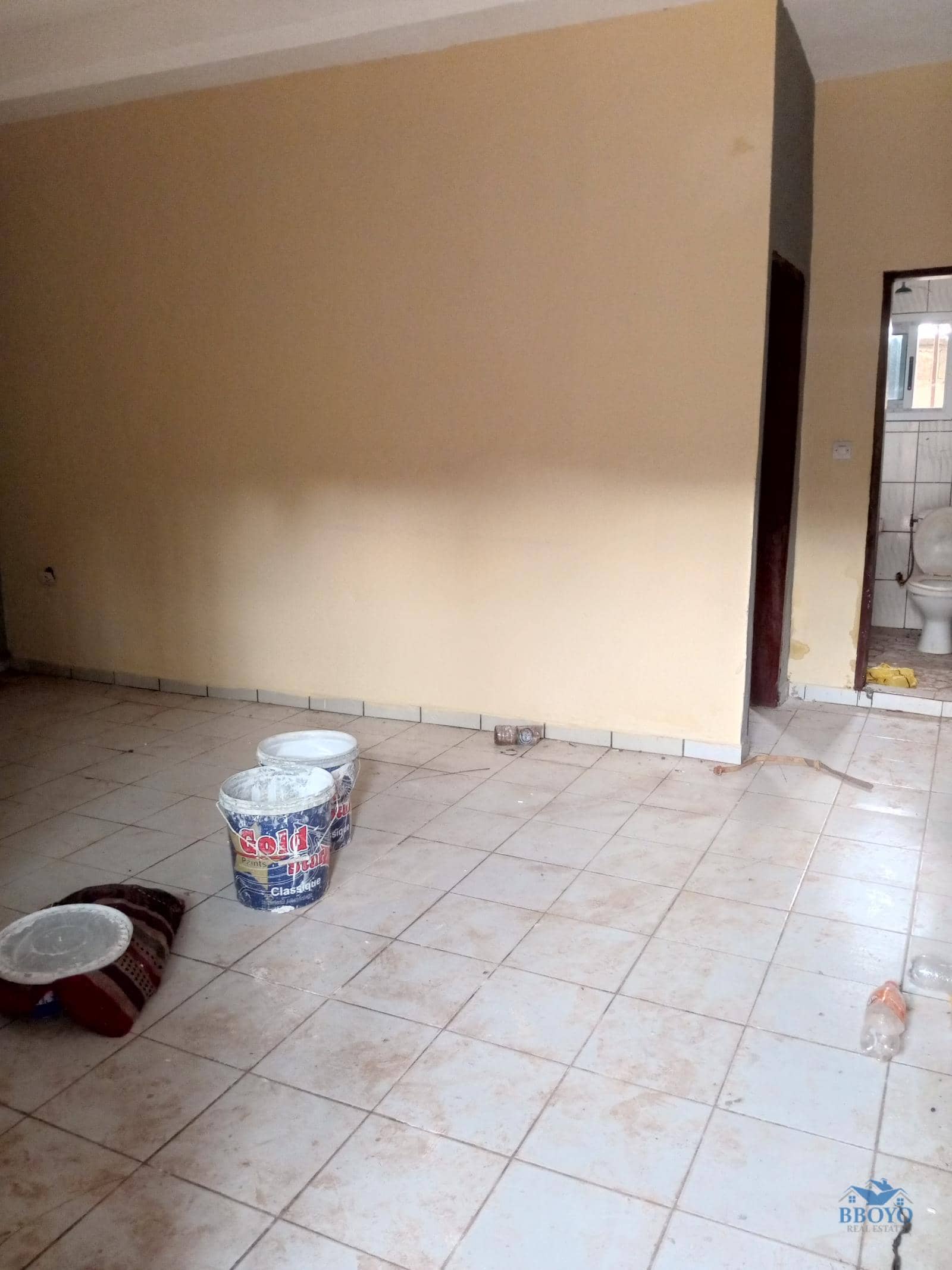 Modern studio to rent at Fougerole  — photo 3