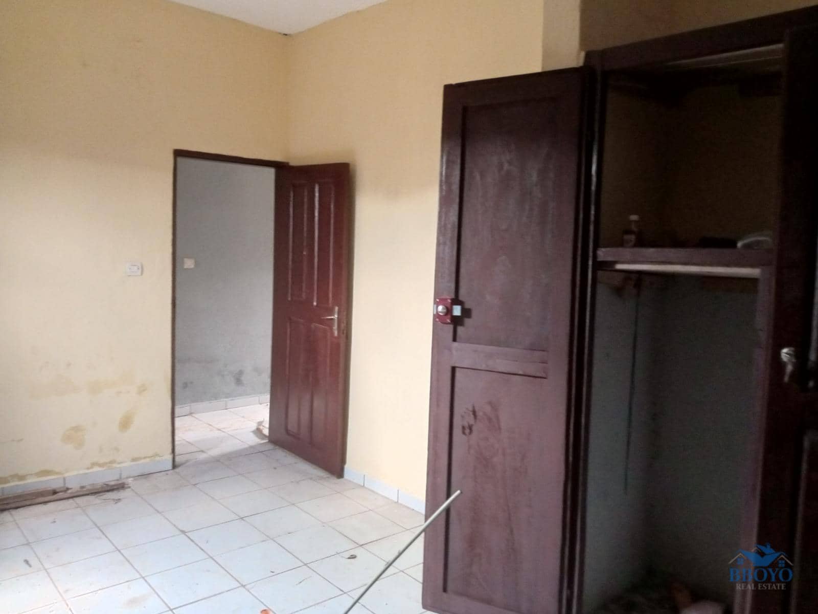 Modern studio to rent at Fougerole  — photo 7