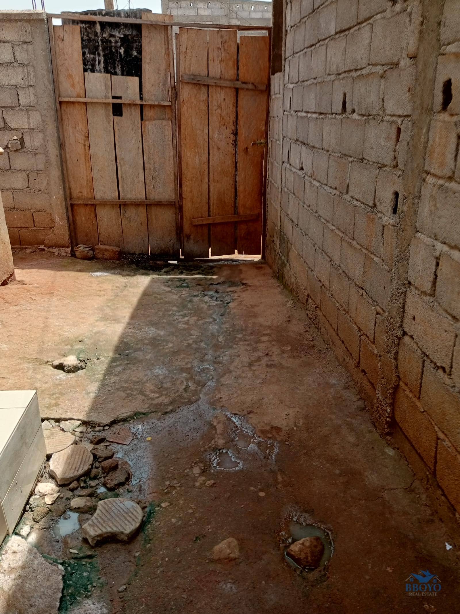 Single room to rent at Eleveur Mballa  — photo 4