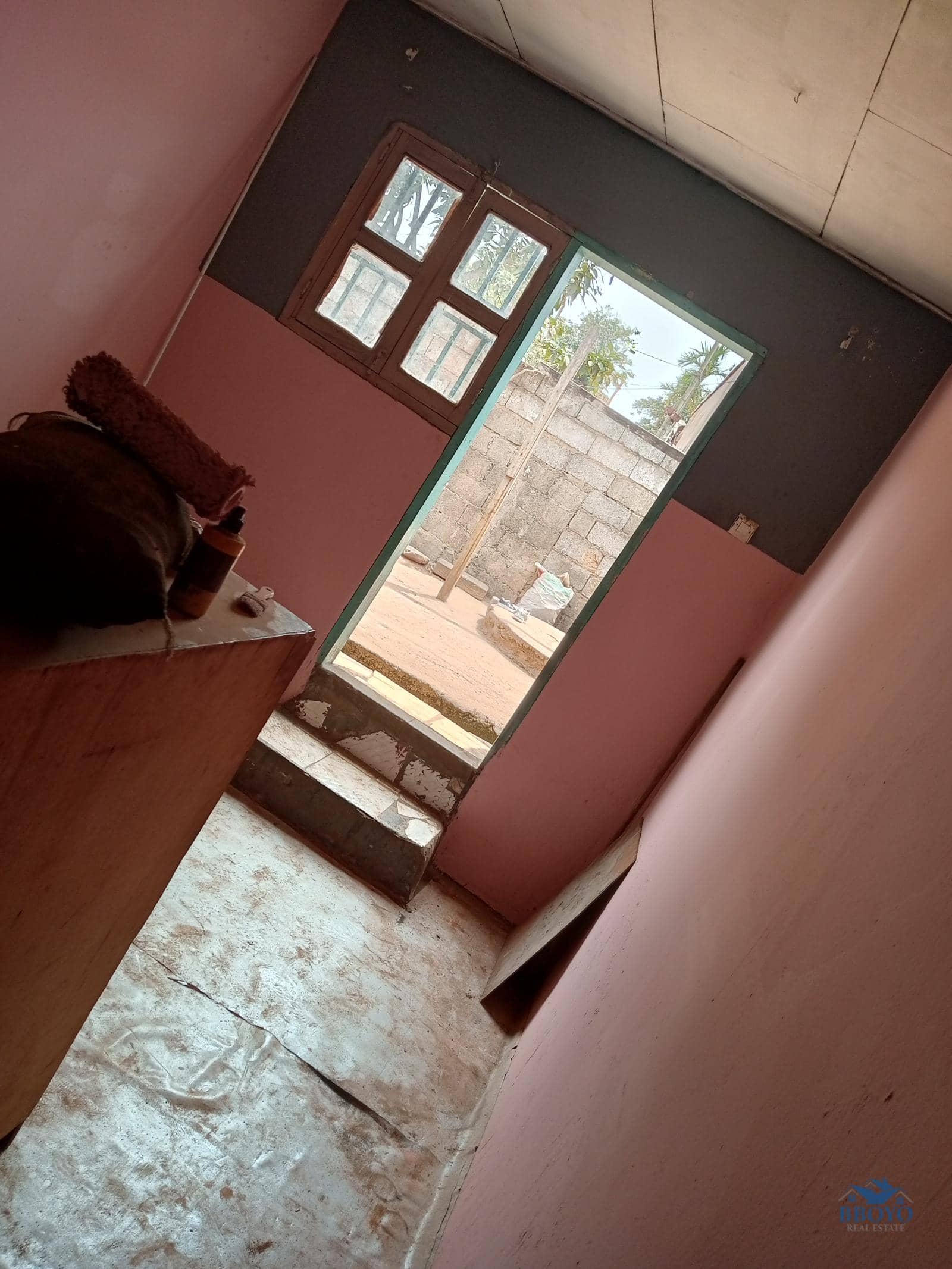 Simple studio to rent at Eleveur Mballa  — photo 7