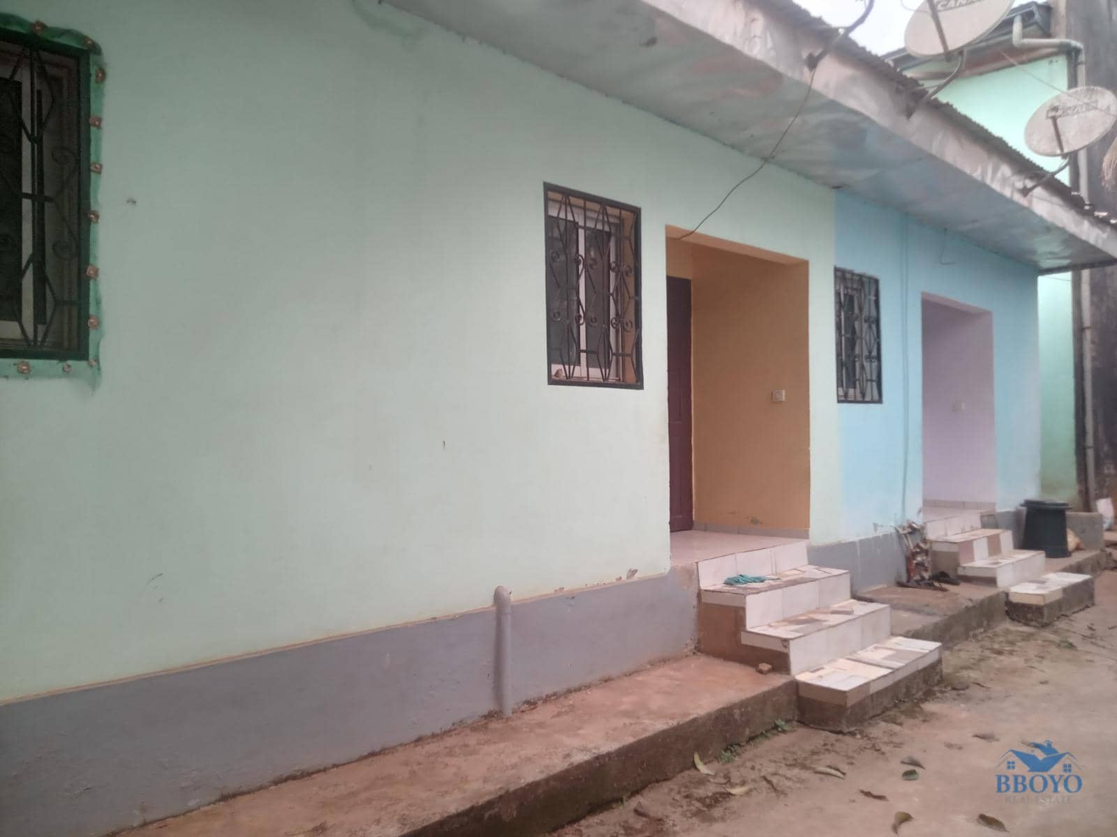 Modern Room Available 