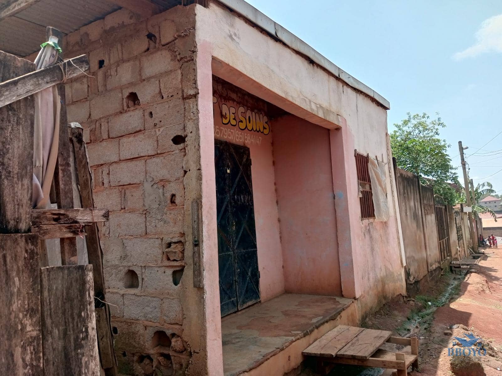 Single room to rent at Eleveur Mballa 