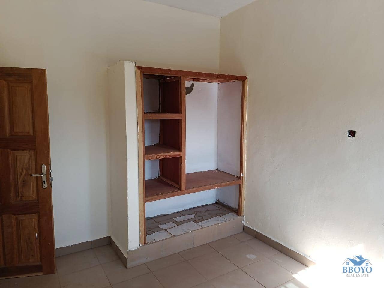 ANGACHI's RESIDENCE — photo 5