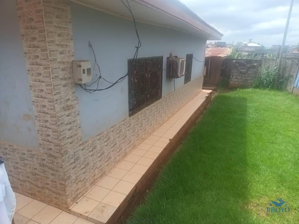 House and plot standing 866m2 — photo 2