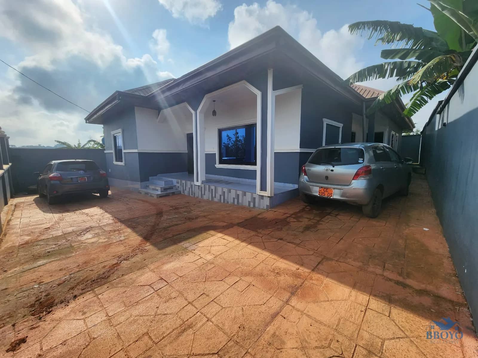 Villa à vendre à Nkolfoulou 
