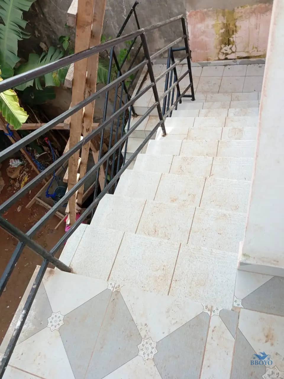 Modern studio at Eleveur Mballa  — photo 3