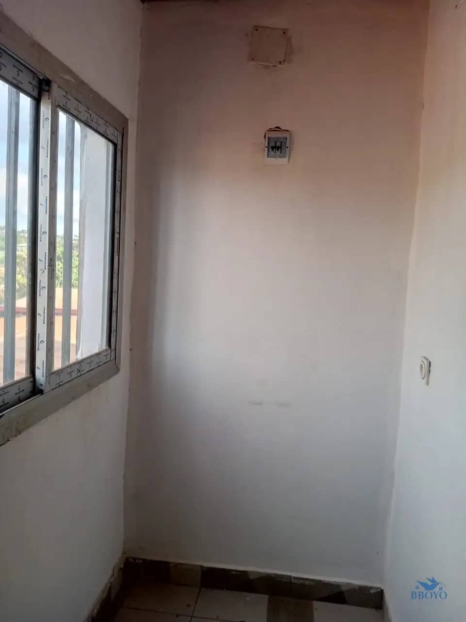 Modern studio at Eleveur Mballa  — photo 6