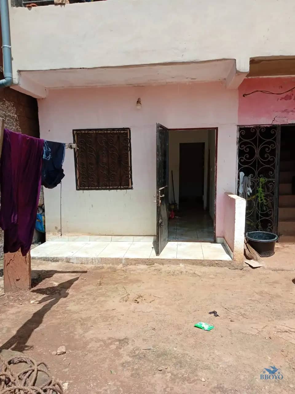 Modern studio at Eleveur Mballa  — photo 2