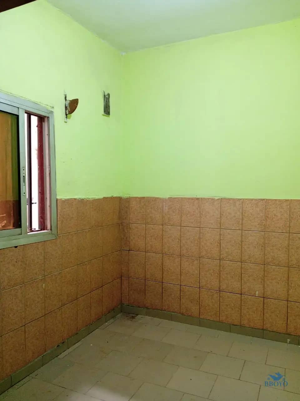 Modern studio at Eleveur Mballa  — photo 5
