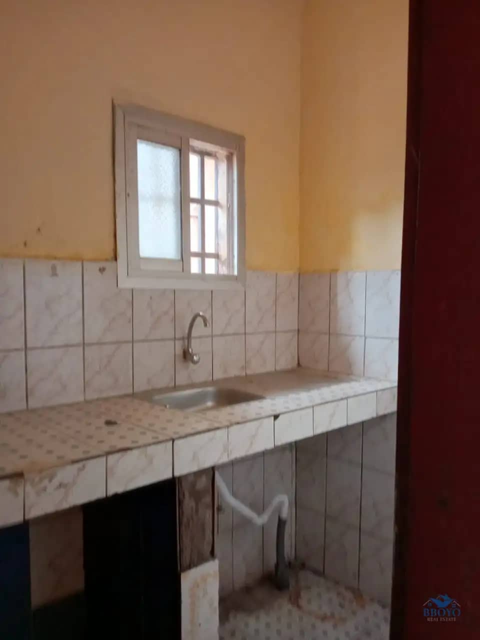 Modern studio at Eleveur Mballa  — photo 4