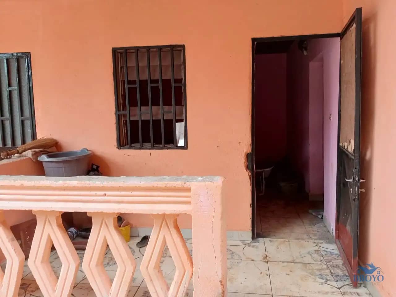 Modern studio at Eleveur Mballa  — photo 3