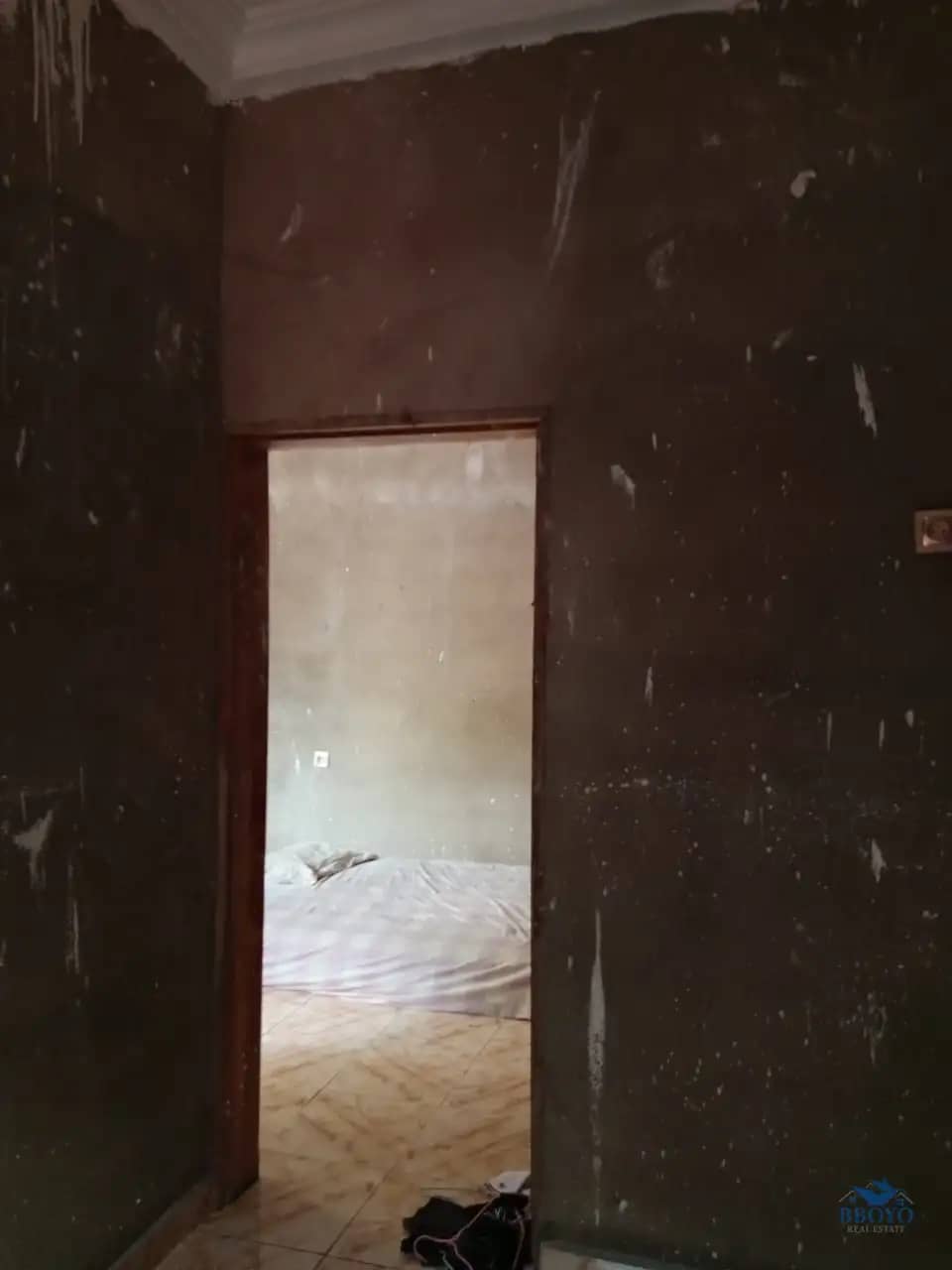 Modern studio at Eleveur Mballa  — photo 6