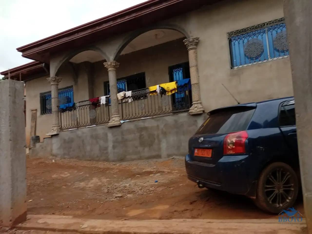 Modern studio at Eleveur Mballa 