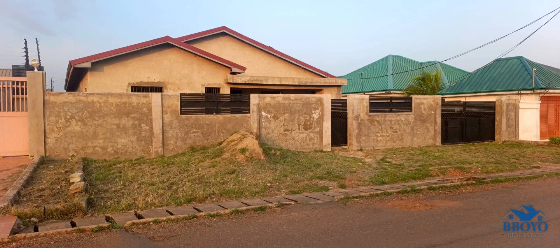 90% complete residential building — photo 4