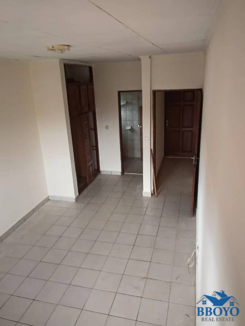 Appartement moderne à louer à Mimboman — photo 6