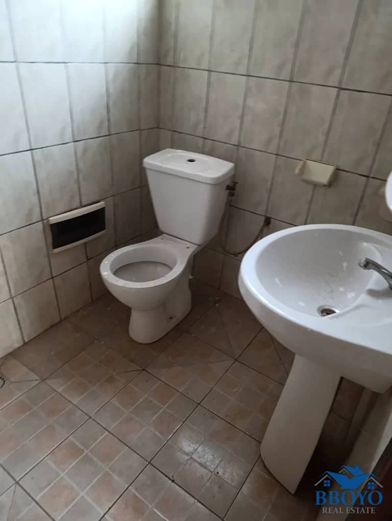 Appartement moderne à louer à Mimboman — photo 4
