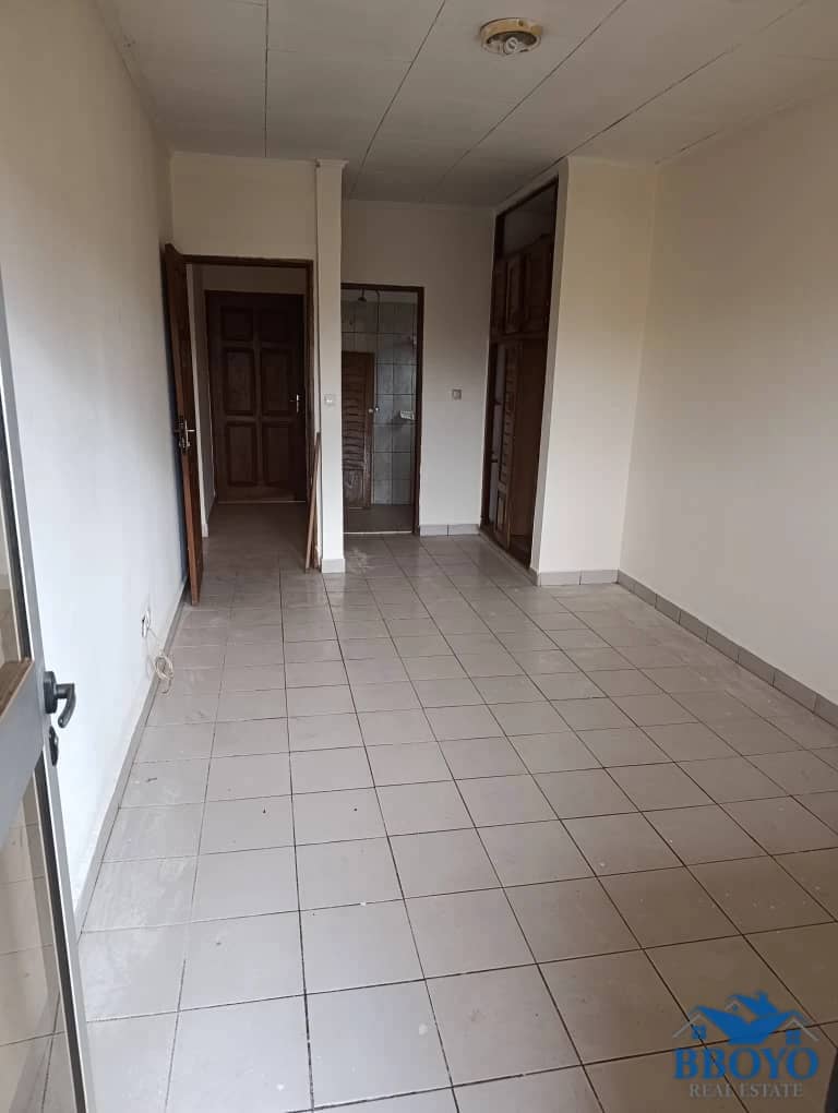 Appartement moderne à louer à Mimboman — photo 7