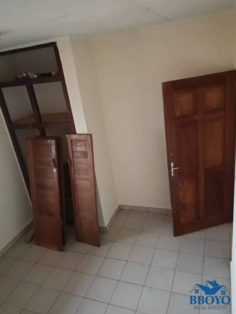 Appartement moderne à louer à Mimboman — photo 5