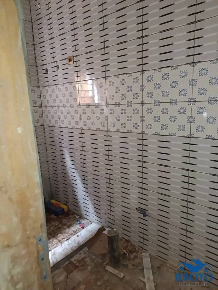 Mr Akwo's Building — photo 2