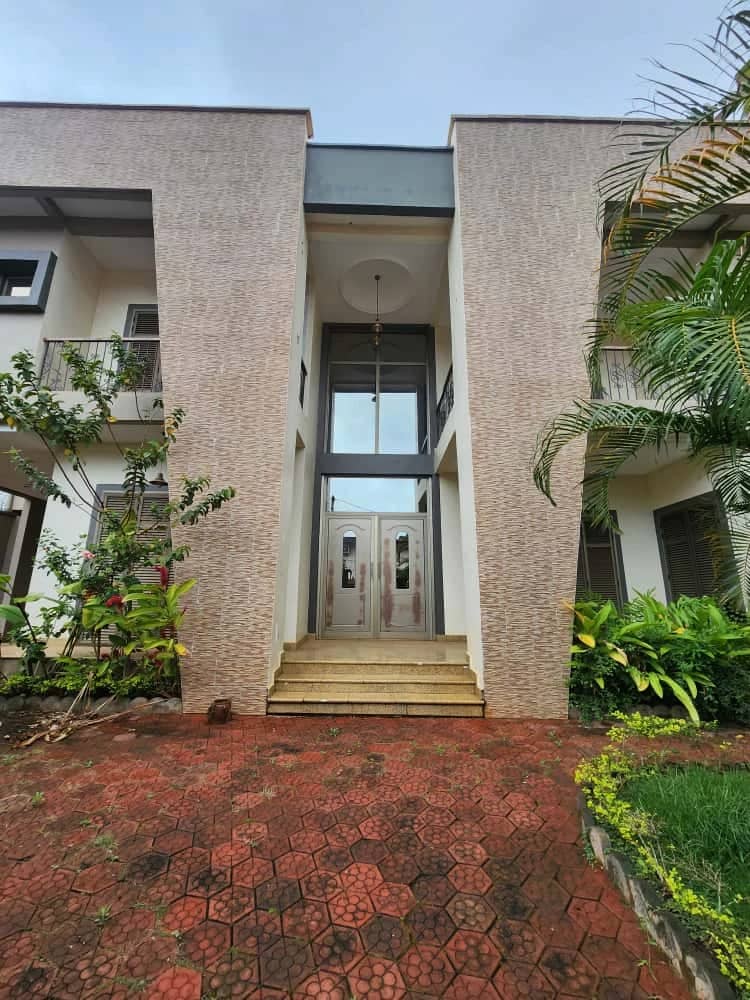 Duplex à louer au Golf