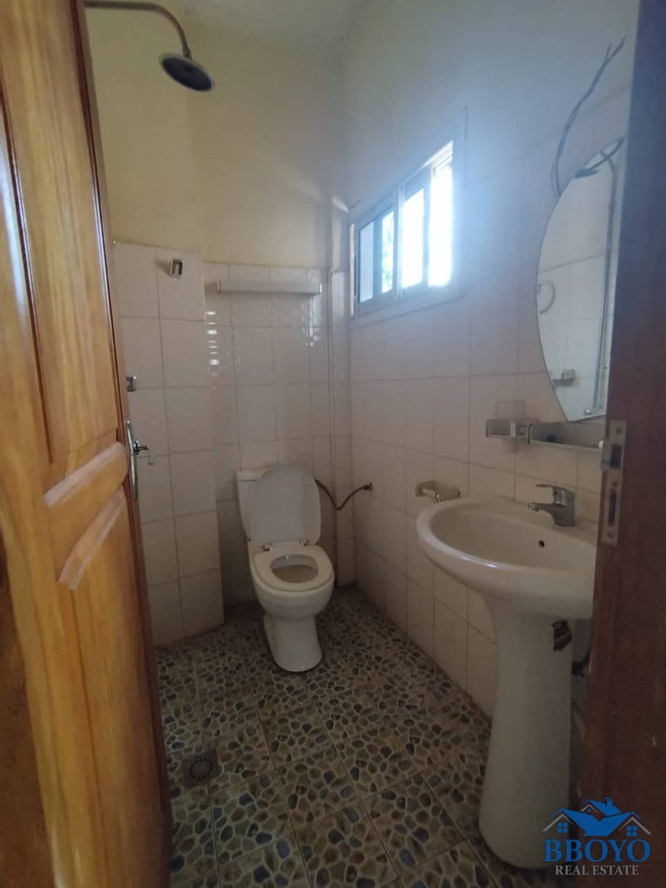 Appartement moderne à louer à Nkoabang — photo 3