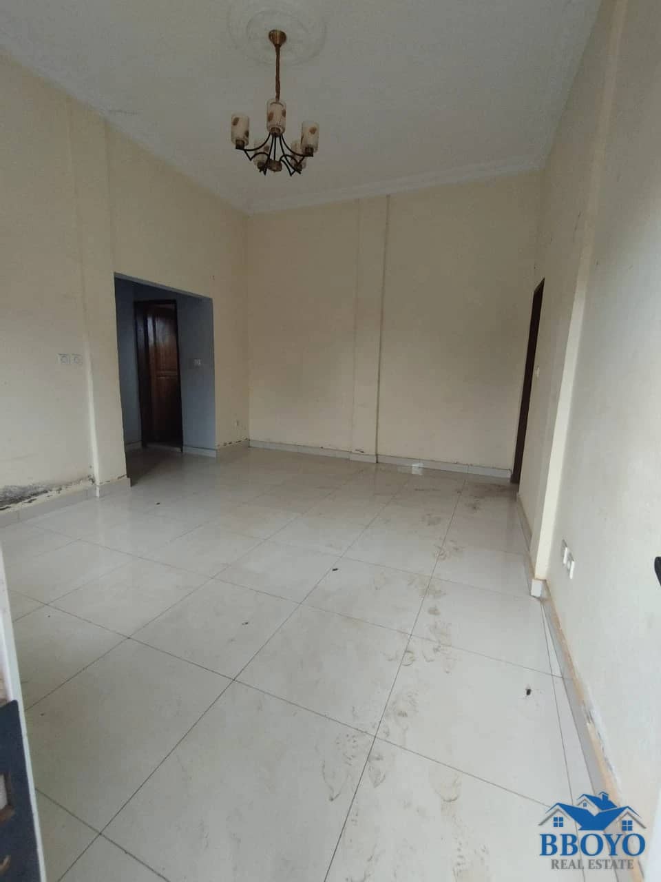 Appartement moderne à louer à Nkoabang — photo 6