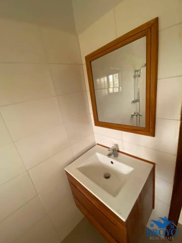 Appartement moderne à louer à Nkoabang — photo 5