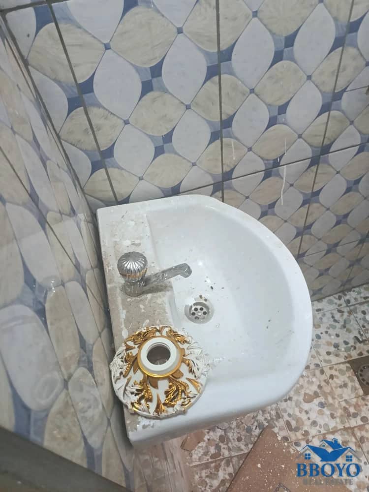 Ma Julian's House — photo 6
