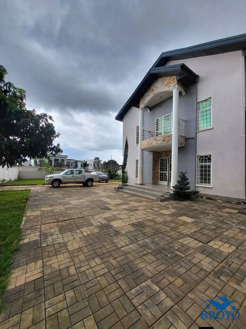 Duplex à vendre à Odza — photo 3