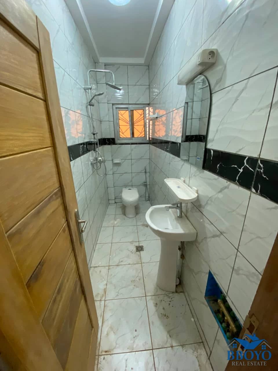 Appartement moderne à louer à minboman — photo 4
