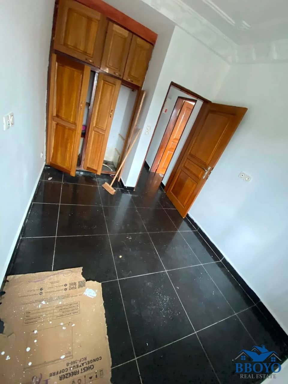 Appartement moderne à louer à minboman — photo 5