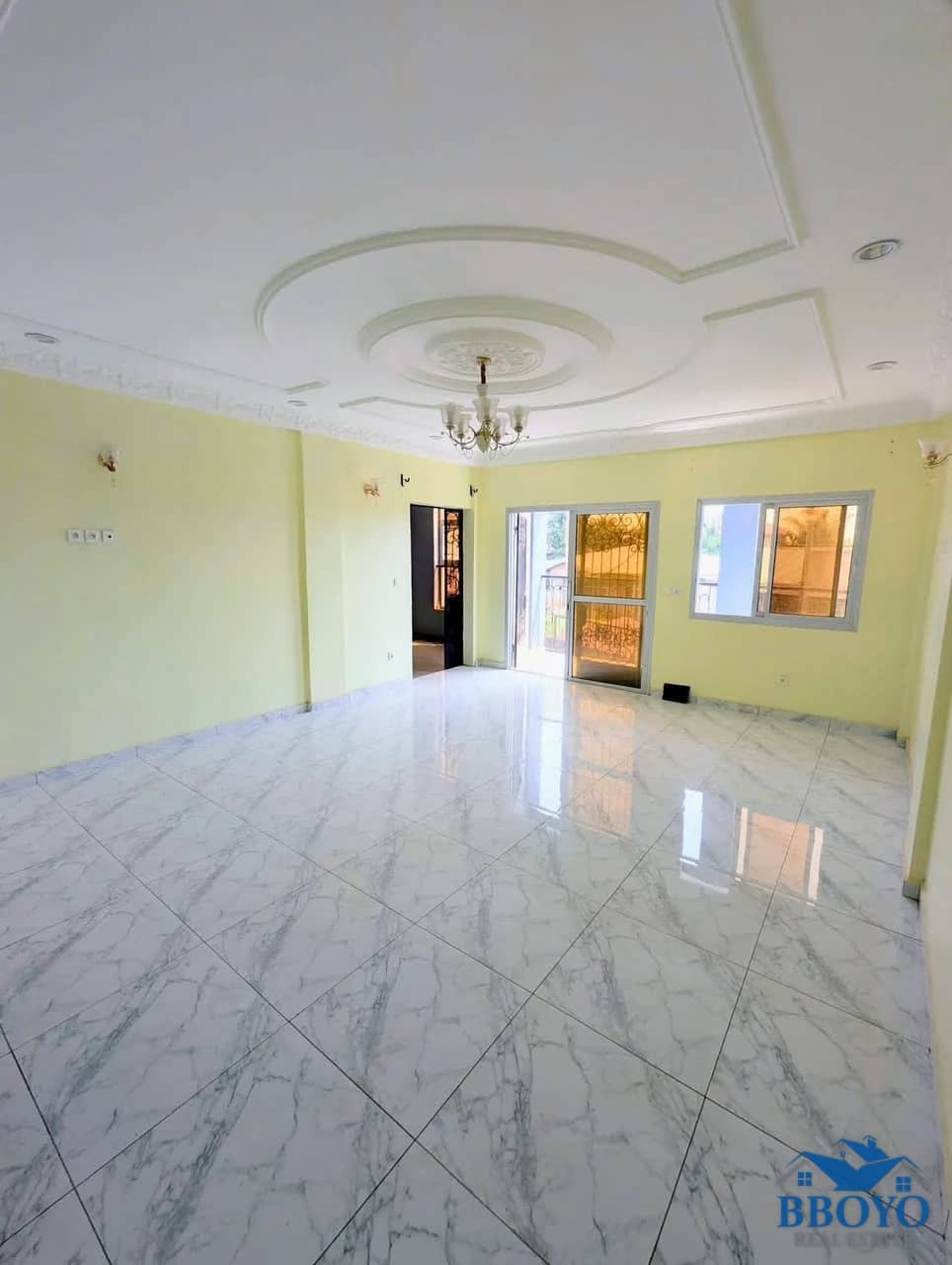 Appartement moderne à louer à Odza — photo 5