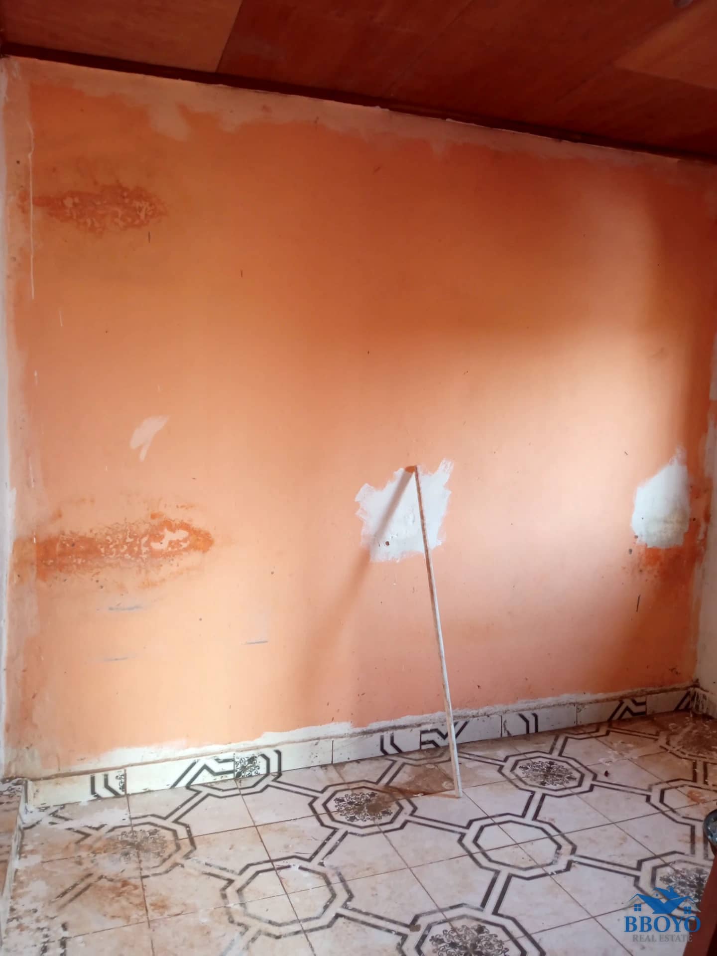 Semi modern studio to rent at Nkong — photo 3