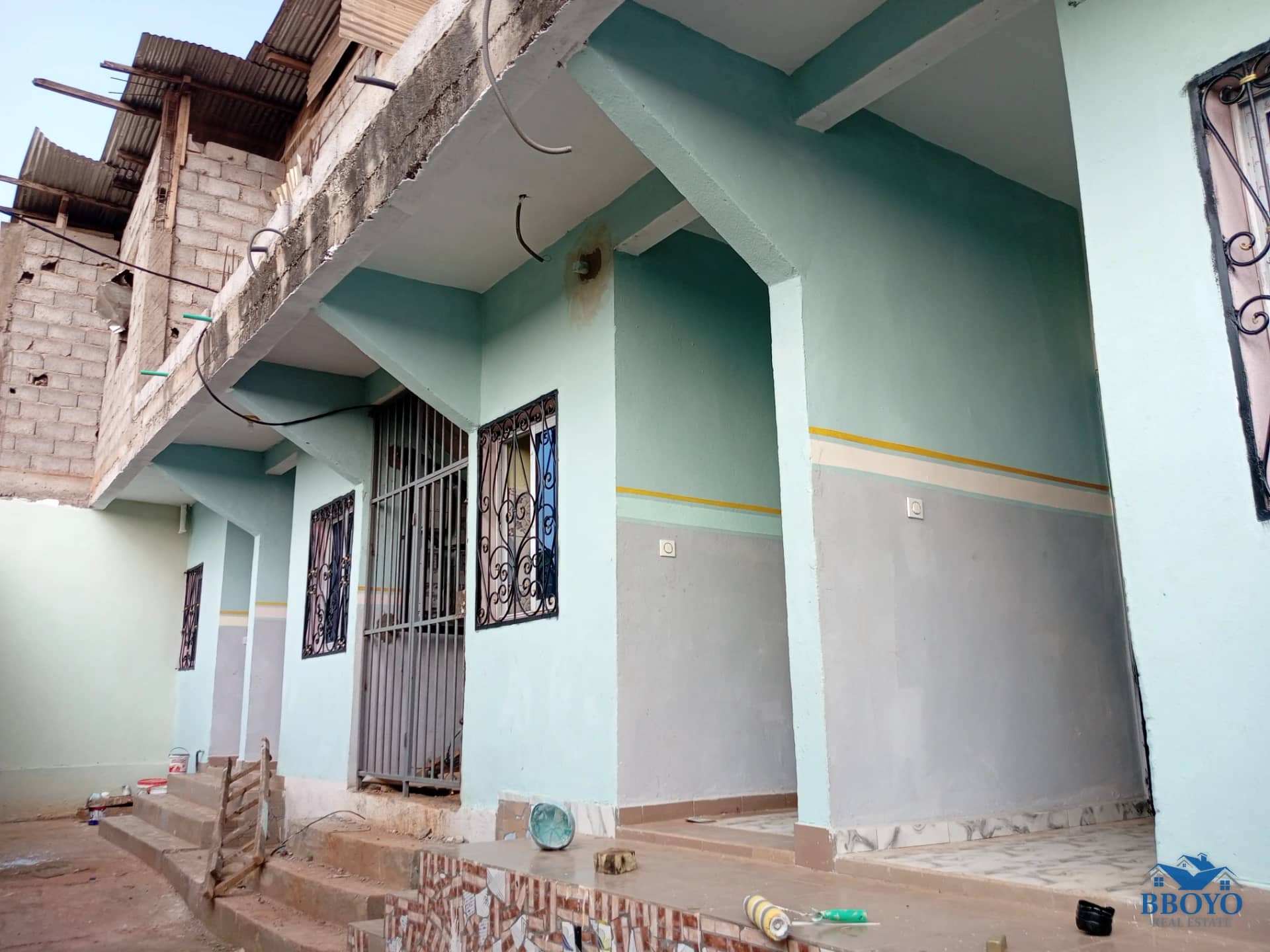 Modern studios at Eleveur Mballa